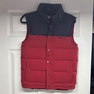 Patagonia Men's Red and Black Puffer Vest
